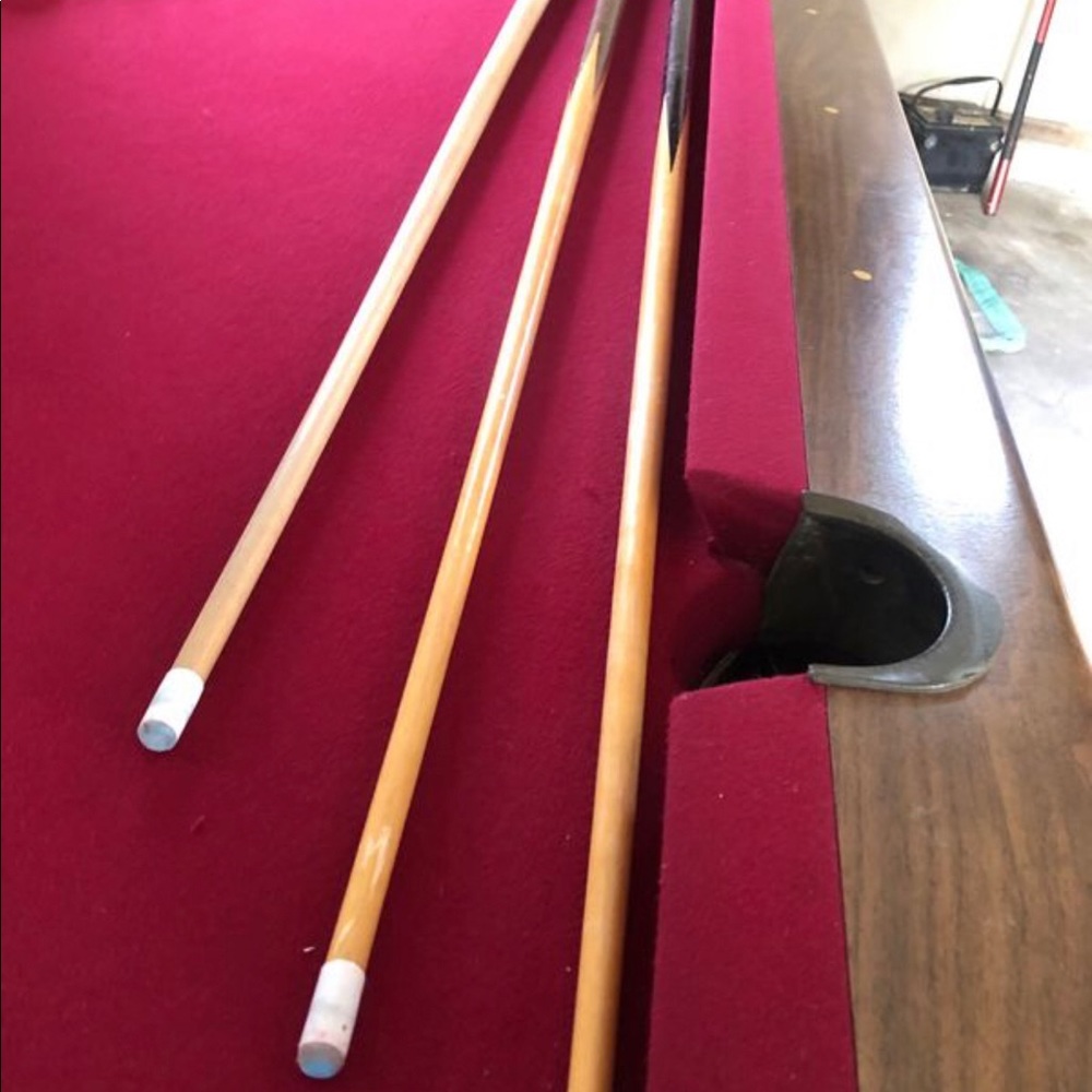 Pool table - Picture 7 of 7